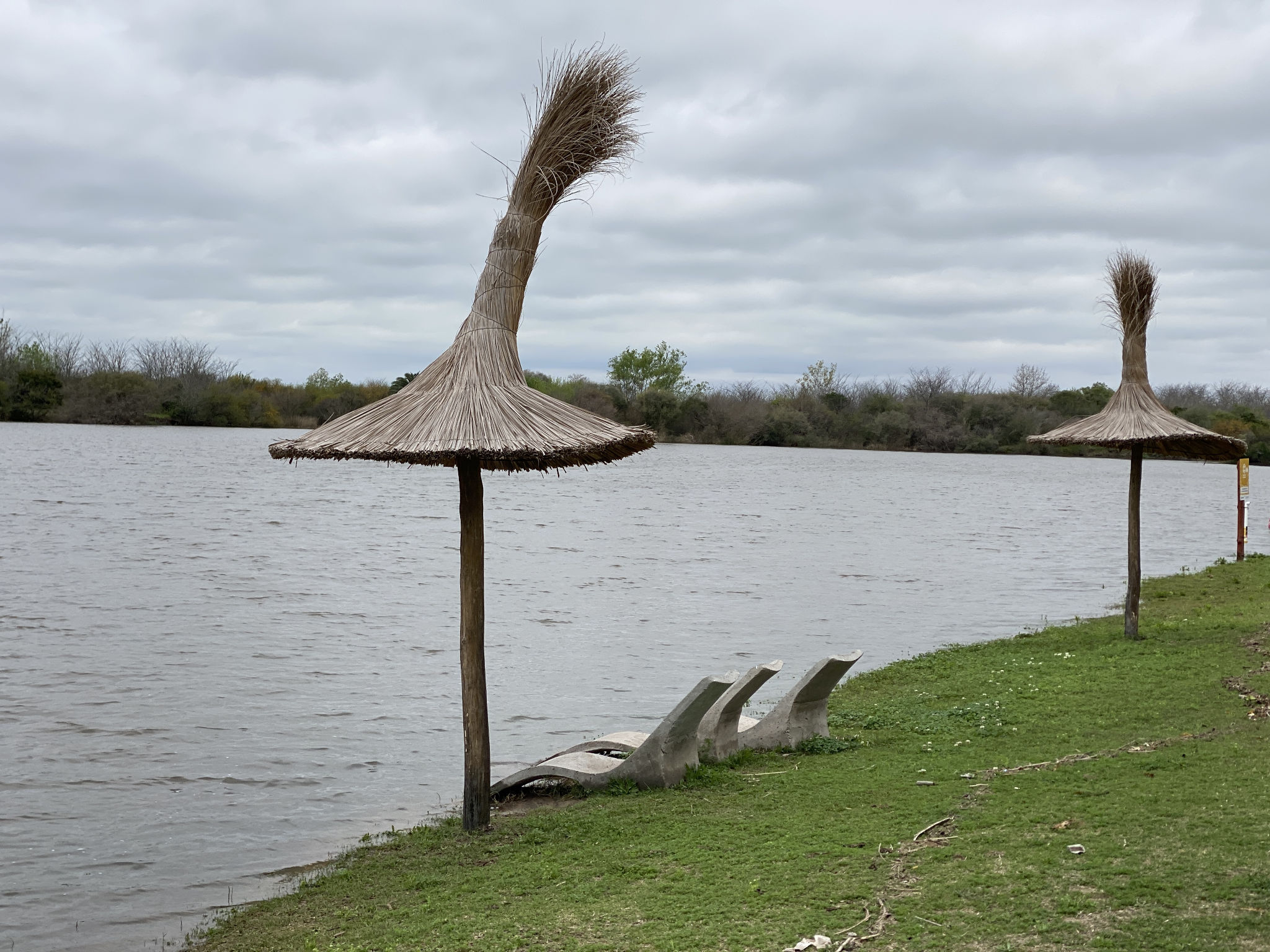 Les pieds dans l'eau