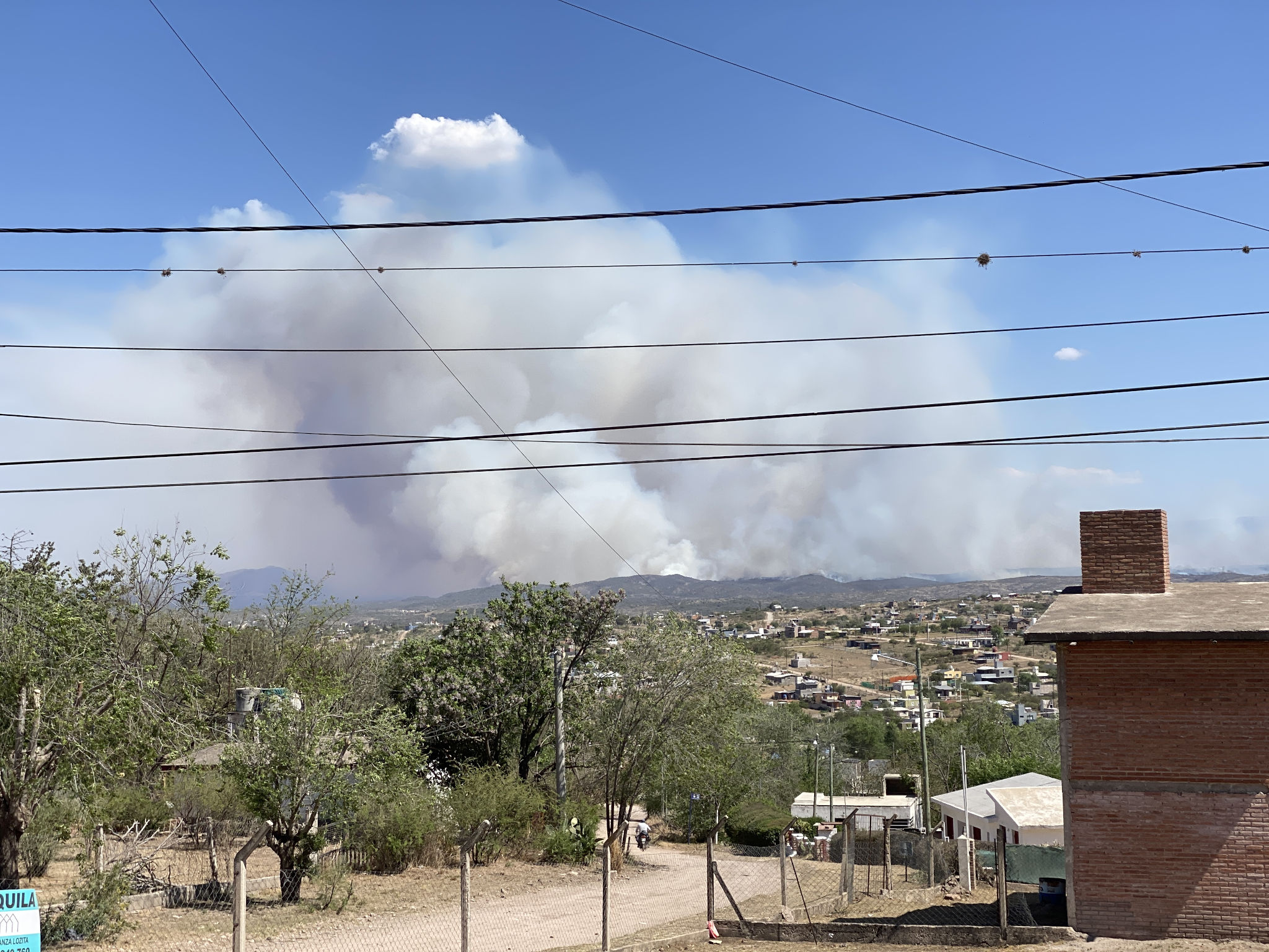 Vue de l'incendie depuis Tanti