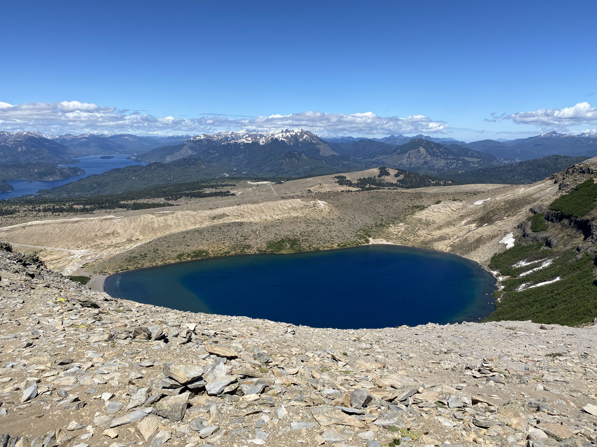 Cratère du Volcan Batea Mahuida